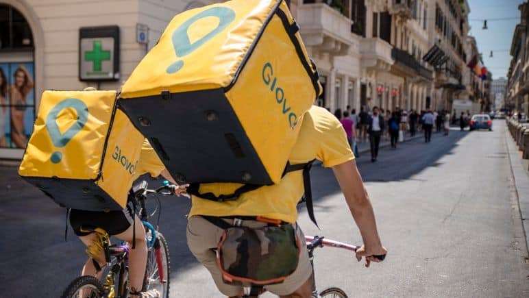 glovo enters colombia to challenge rappi