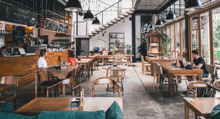 Fanbot Cierra Bridge Round Para Escalar La Plataforma De Recompensas Para Clientes