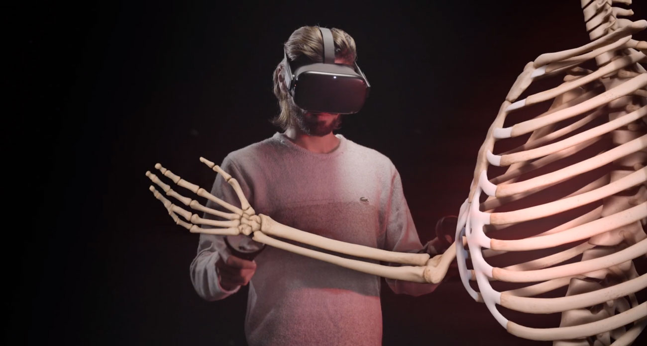 Virtual reality in healthcare serves to offer doctors an immersive experience.