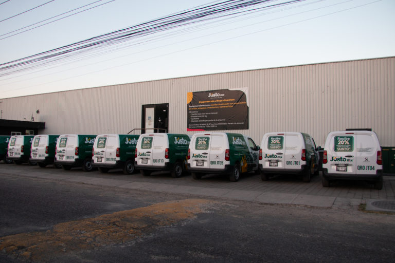 Camionetas Justo Scaled