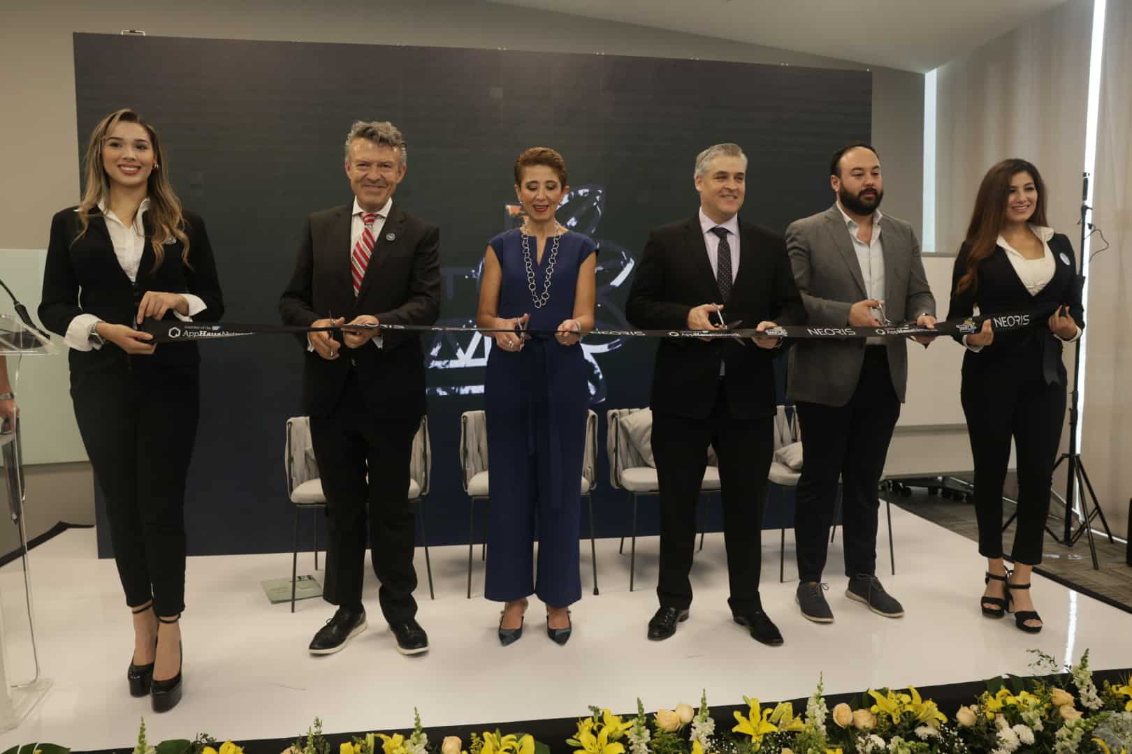 NEORIS and SAP, leading companies in digital transformation and enterprise software development, joined forces to launch AppHaus in Mexico.