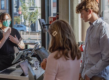 Yamillet Payano is one of the creators of Sign-Speak, a tool she has developed since 2021 to translate sign language.