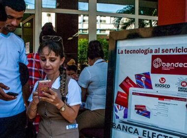 Cuba's Bandec Introduces New Dollar Prepaid Cards In Cuba For Nationals And Foreigners