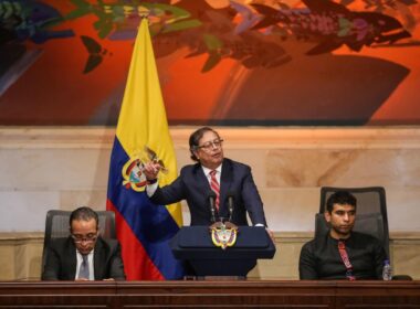 El Senado Colombiano Modifica El Proyecto De Ley De Pensiones Y Aumenta Las Comisiones De Las Gestoras De Fondos En 750 Millones De Dólares